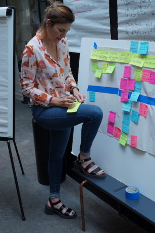 Photo pendant le module de formation Design Sprint avec Pauline Thomas